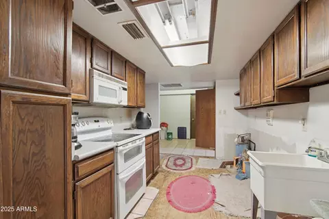 Kitchen - 2435 Evergreen St, Mesa, AZ 85213 photo 2 of 2