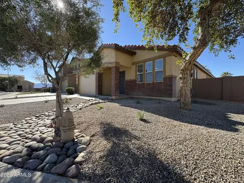 7136 S 70th Dr, Laveen, AZ 85339