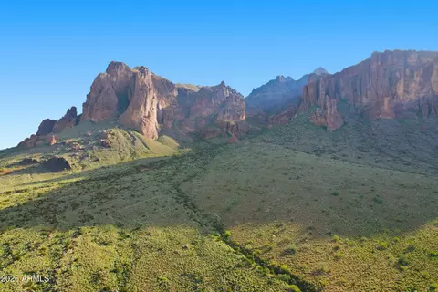 62 E Nn E Reavis St #-, Apache Junction, AZ 85119