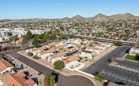 View/Area - 2717 E Shaw Butte Dr, Phoenix, AZ 85028 photo 3 of 5