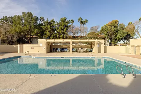 Exterior - 2717 E Shaw Butte Dr, Phoenix, AZ 85028 photo 6 of 6