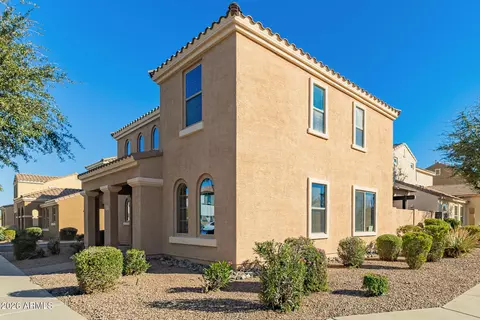 Exterior - 1753 S Balboa Dr, Gilbert, AZ 85295 photo 8 of 19