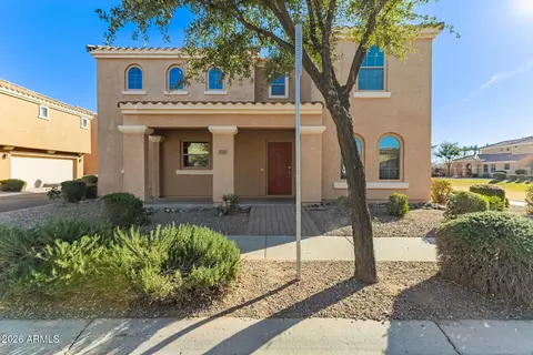 Exterior - 1753 S Balboa Dr, Gilbert, AZ 85295 photo 2 of 19
