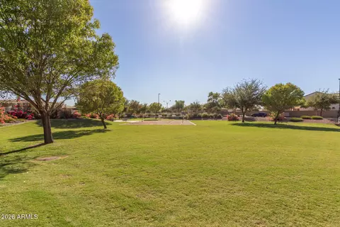 Exterior - 1753 S Balboa Dr, Gilbert, AZ 85295 photo 18 of 19