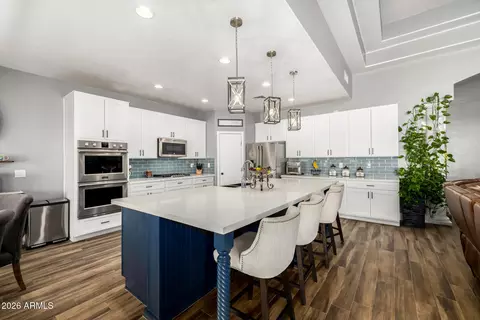 992 E Beechnut Dr, Chandler, AZ 85249 photo 3