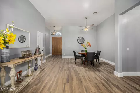 992 E Beechnut Dr, Chandler, AZ 85249 photo 6