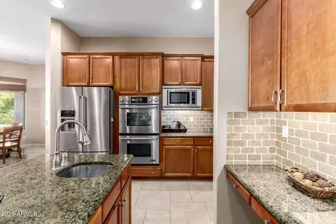 Kitchen - 4614 E Reins Rd, Gilbert, AZ 85297 photo 5 of 5
