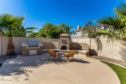 Exterior - 4614 E Reins Rd, Gilbert, AZ 85297 photo 5 of 8