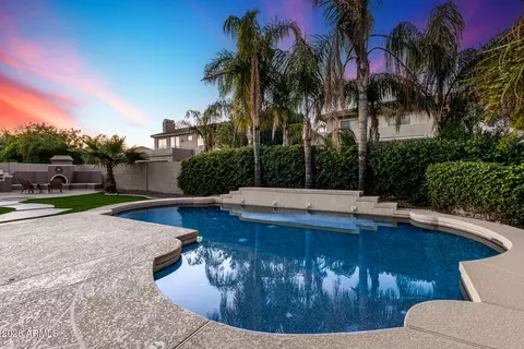 Exterior - 4614 E Reins Rd, Gilbert, AZ 85297 photo 4 of 8