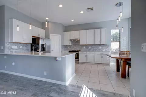 Kitchen - 10513 E Florian Ave, Mesa, AZ 85208 photo 1 of 11