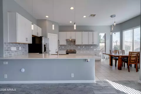 Kitchen - 10513 E Florian Ave, Mesa, AZ 85208 photo 2 of 11