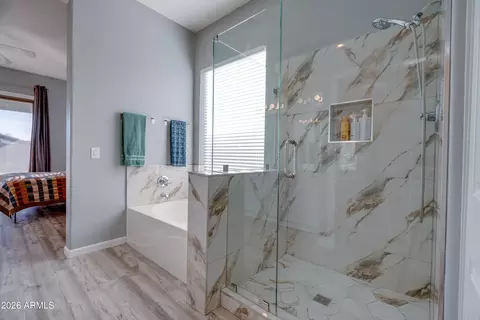 Bath - 10513 E Florian Ave, Mesa, AZ 85208 photo 6 of 10