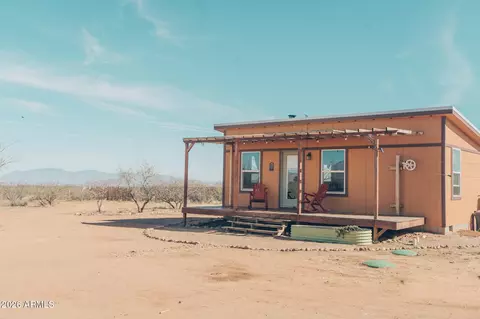 514 E Pearce Rd, Cochise, AZ 85606