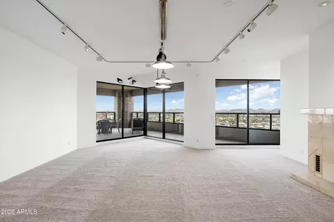 Living - 1040 E Osborn Rd #1902, Phoenix, AZ 85014 photo 6 of 6