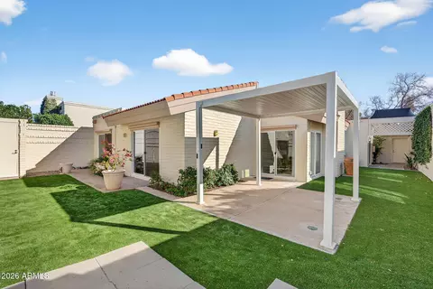 Exterior - 4 E San Miguel Ave, Phoenix, AZ 85012 photo 1 of 9