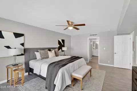 Bedroom - 4 E San Miguel Ave, Phoenix, AZ 85012 photo 1 of 2