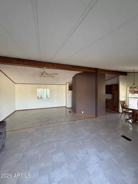 401 E Queen Creek Dr, Queen Valley, AZ 85118