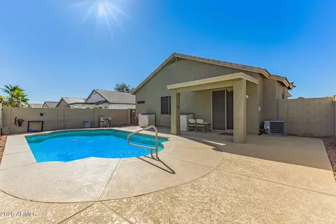 16537 N Oachs Dr, Surprise, AZ 85374
