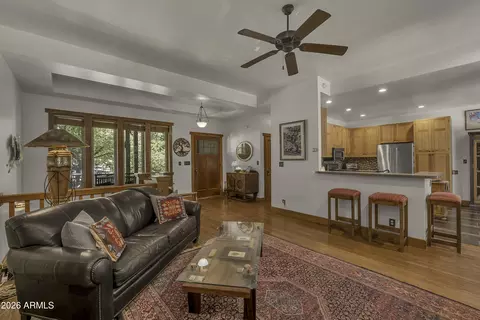 496 E Clover Creek Dr, Flagstaff, AZ 86005