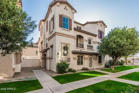 736 N Laguna Dr, Gilbert, AZ 85233