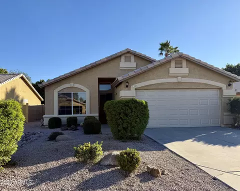 7533 E Navarro Ave, Mesa, AZ 85209