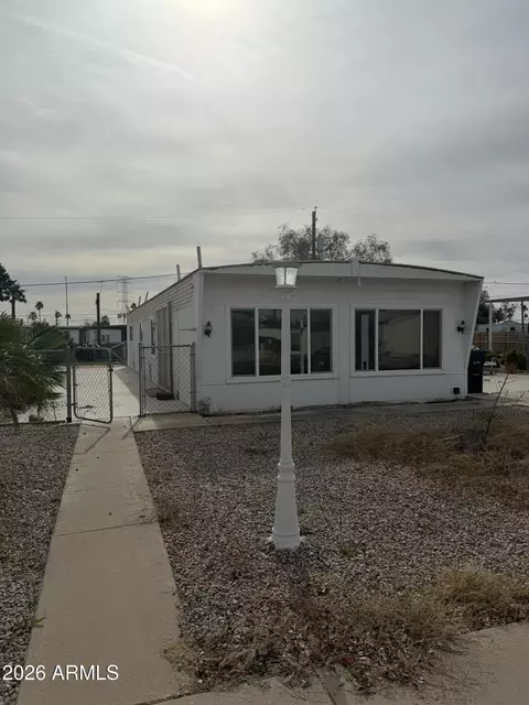 3921 E Baywood Ave, Mesa, AZ 85206