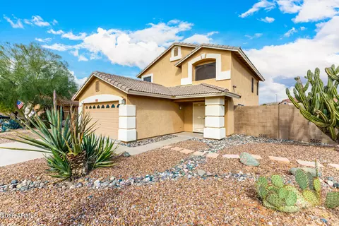 2210 E Paraiso Dr, Phoenix, AZ 85024