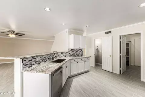 2210 E Paraiso Dr, Phoenix, AZ 85024 photo 8