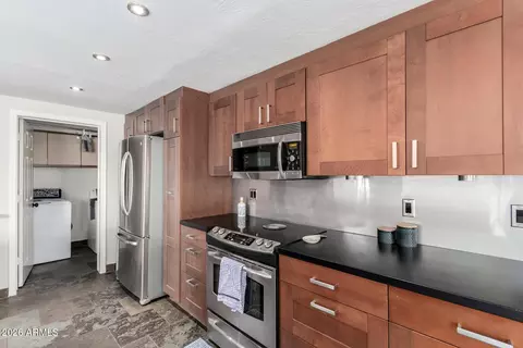Kitchen - 3234 E Ashurst Dr, Phoenix, AZ 85048 photo 3 of 4