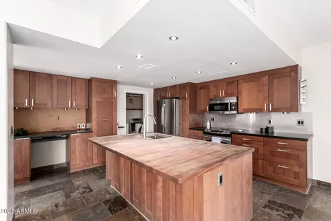 Kitchen - 3234 E Ashurst Dr, Phoenix, AZ 85048 photo 1 of 4