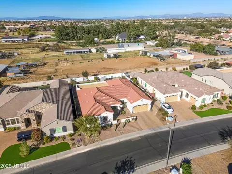 View/Area - 3930 E Iris Dr, Chandler, AZ 85286 photo 3 of 4