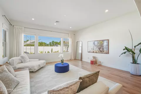 Living - 3930 E Iris Dr, Chandler, AZ 85286 photo 1 of 1