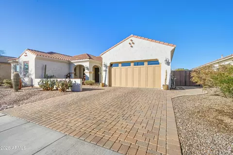 Exterior - 3930 E Iris Dr, Chandler, AZ 85286 photo 2 of 12
