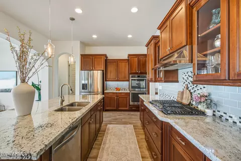 Kitchen - 3930 E Iris Dr, Chandler, AZ 85286 photo 2 of 4