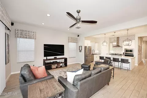 2048 E Park View Ln, Phoenix, AZ 85024 photo 12