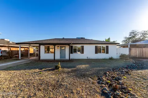 Exterior - 1941 W Mitchell Dr, Phoenix, AZ 85015 photo 2 of 5