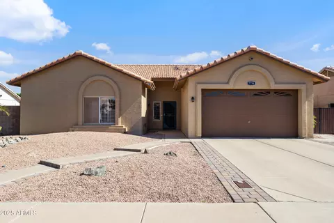 7736 W Tumblewood Dr, Peoria, AZ 85382