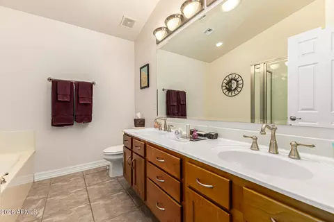 Bath - 4716 E Caldwell St #1, Phoenix, AZ 85044 photo 2 of 5