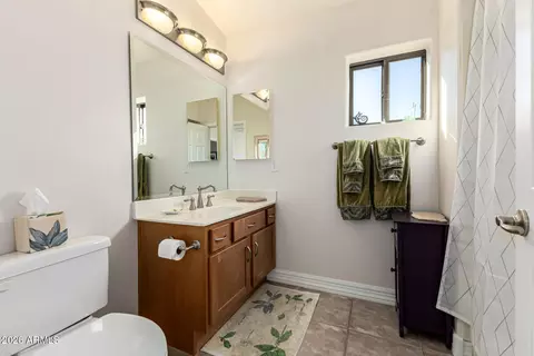 Bath - 4716 E Caldwell St #1, Phoenix, AZ 85044 photo 4 of 5