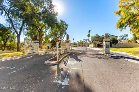 View/Area - 4716 E Caldwell St #1, Phoenix, AZ 85044 photo 4 of 5