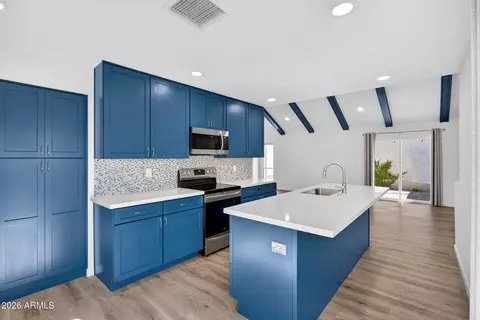 Kitchen - 330 Embassy St, Tempe, AZ 85288 photo 3 of 6