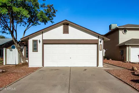 1710 E Greenway Cir, Phoenix, AZ 85042
