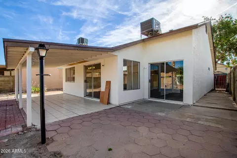 1710 E Greenway Cir, Phoenix, AZ 85042 photo 25