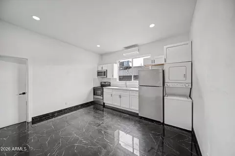 Other - 4020 S 15th St, Phoenix, AZ 85040 photo 2 of 5