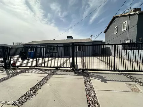 4028 S 15th St, Phoenix, AZ 85040