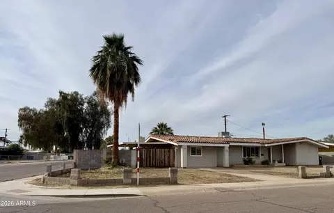 3802 N 62nd Dr, Phoenix, AZ 85033