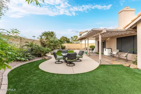 1350 N Madrid Ln, Chandler, AZ 85226