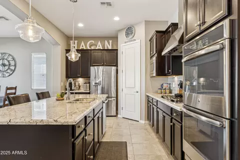 Kitchen - 10342 E Talameer Ave, Mesa, AZ 85212 photo 2 of 3