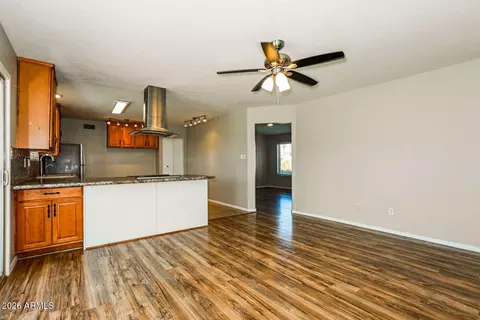 Living - 712 S 34th St, Mesa, AZ 85204 photo 1 of 8