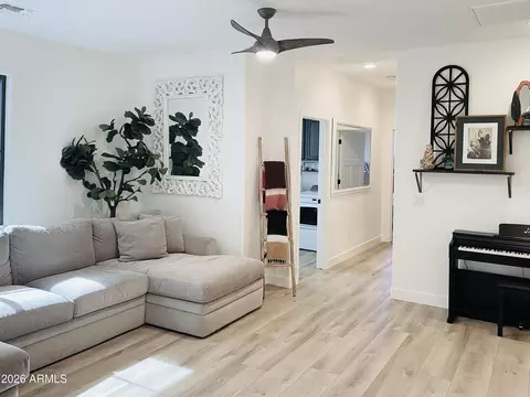 Entry Way - 10431 E Natal Ave, Mesa, AZ 85209 photo 3 of 3